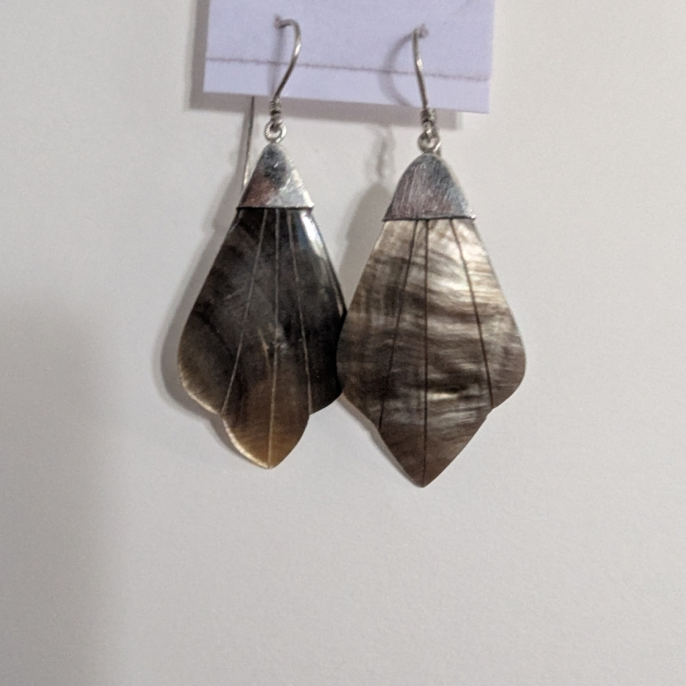 Sterling Silver Leaf Shell Dangle Drop Earrings. - image 2